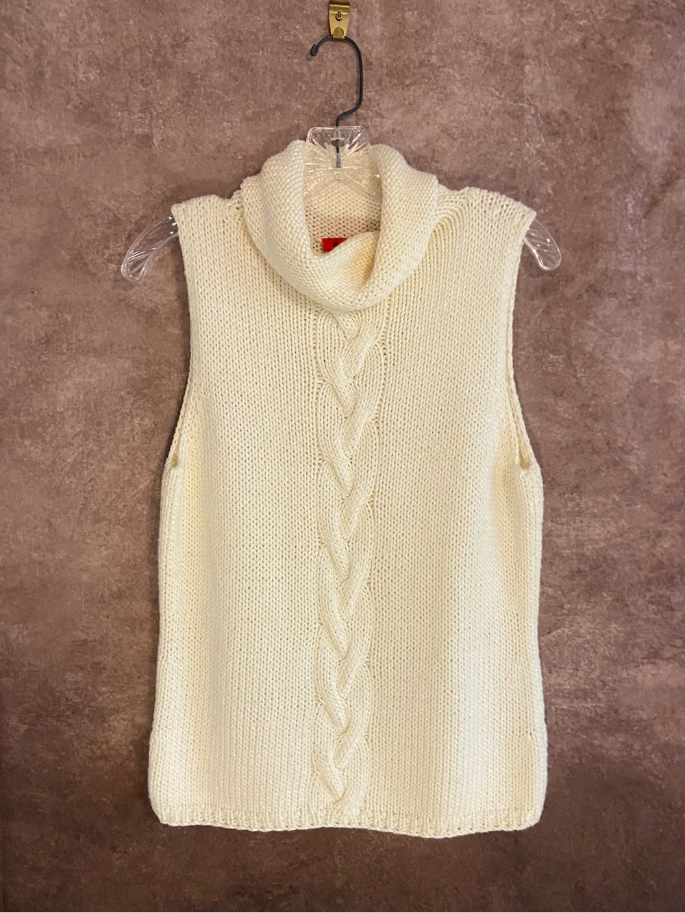 Burns~Sleeveless turtleneck sweater-Ivory-Women’s size large-EUC